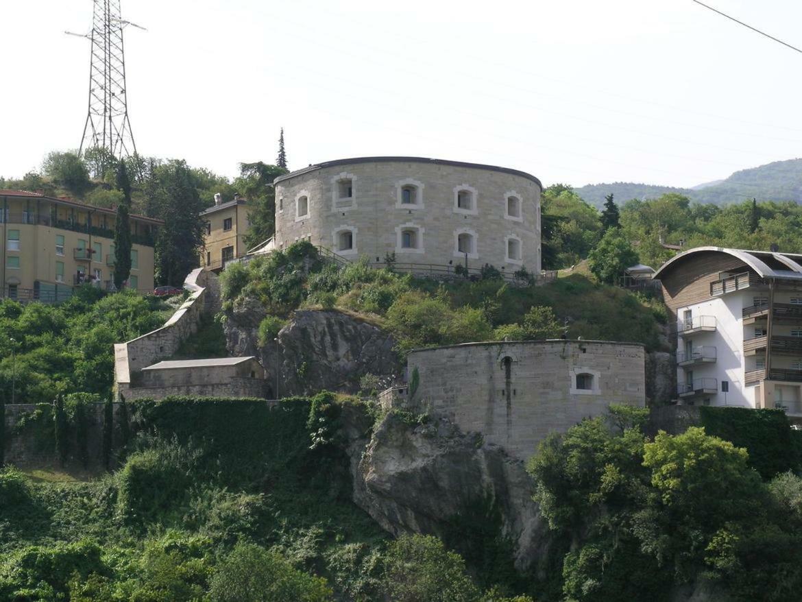 Appartamento Ellen Torbole Sul Garda Exterior foto